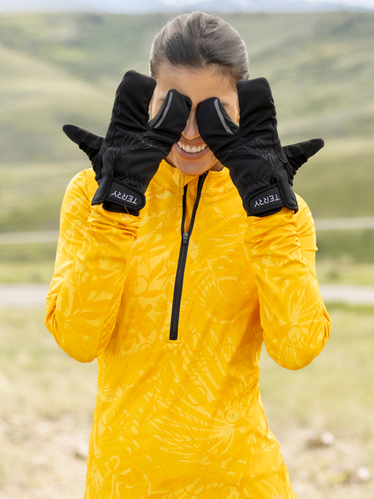 Terry Windshear Bike Lobster Mitts in color || Black