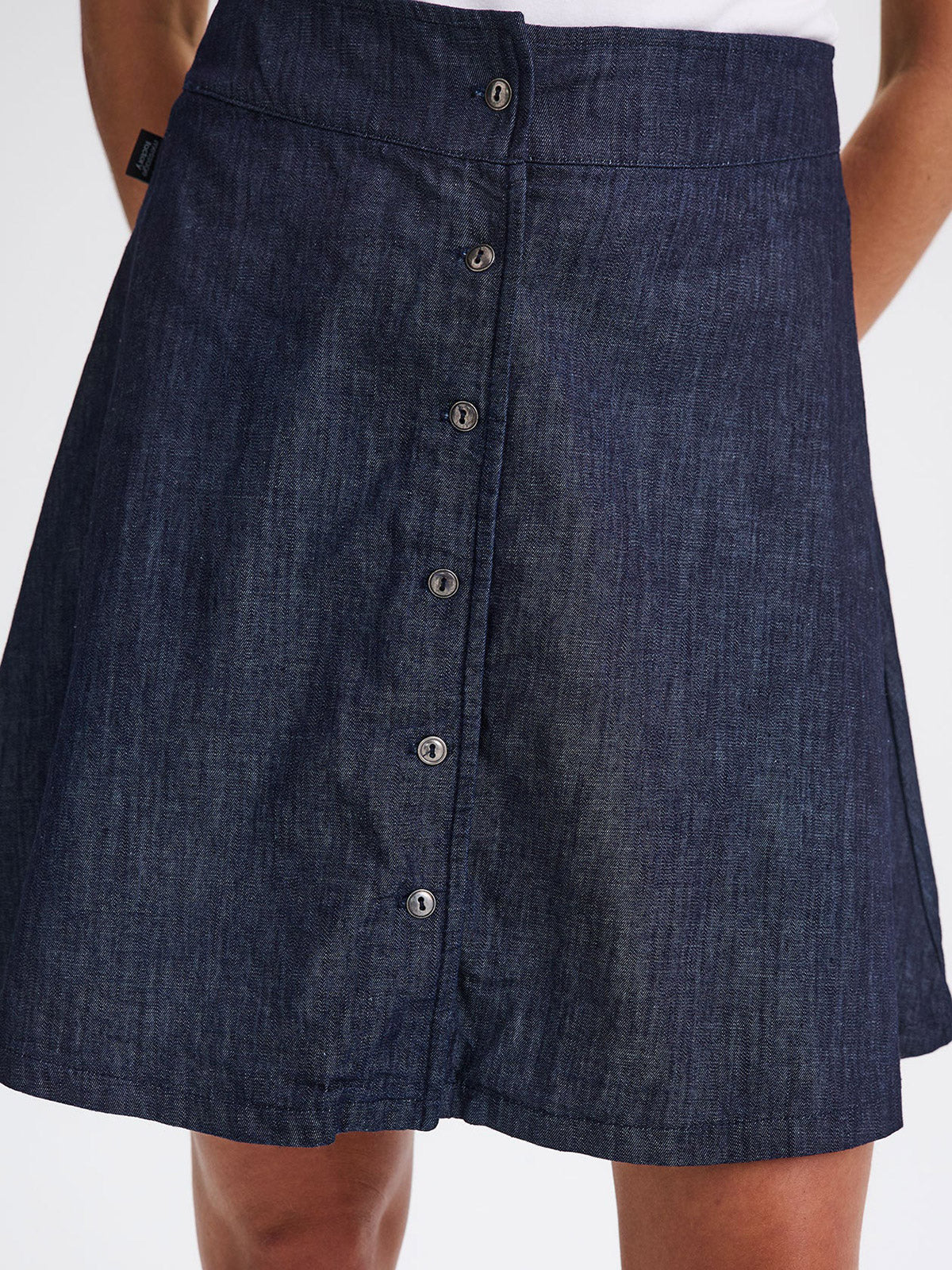 Message Factory Marilyn Jean Skirt in color || Blue Denim