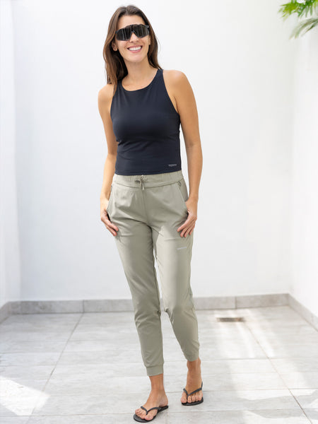 Patagonia Terrebonne Hiking Jogger in color || River Rock Green
