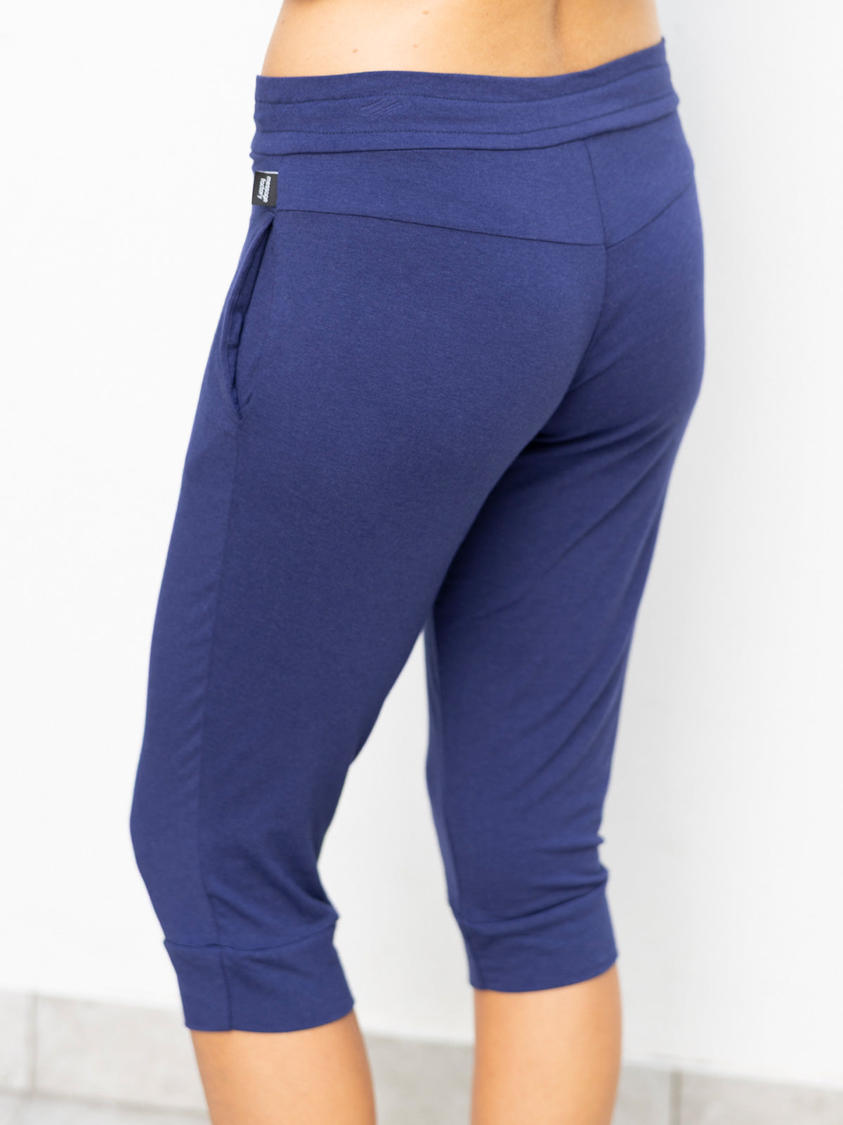 Message Factory Daisy Crop in color || Blue