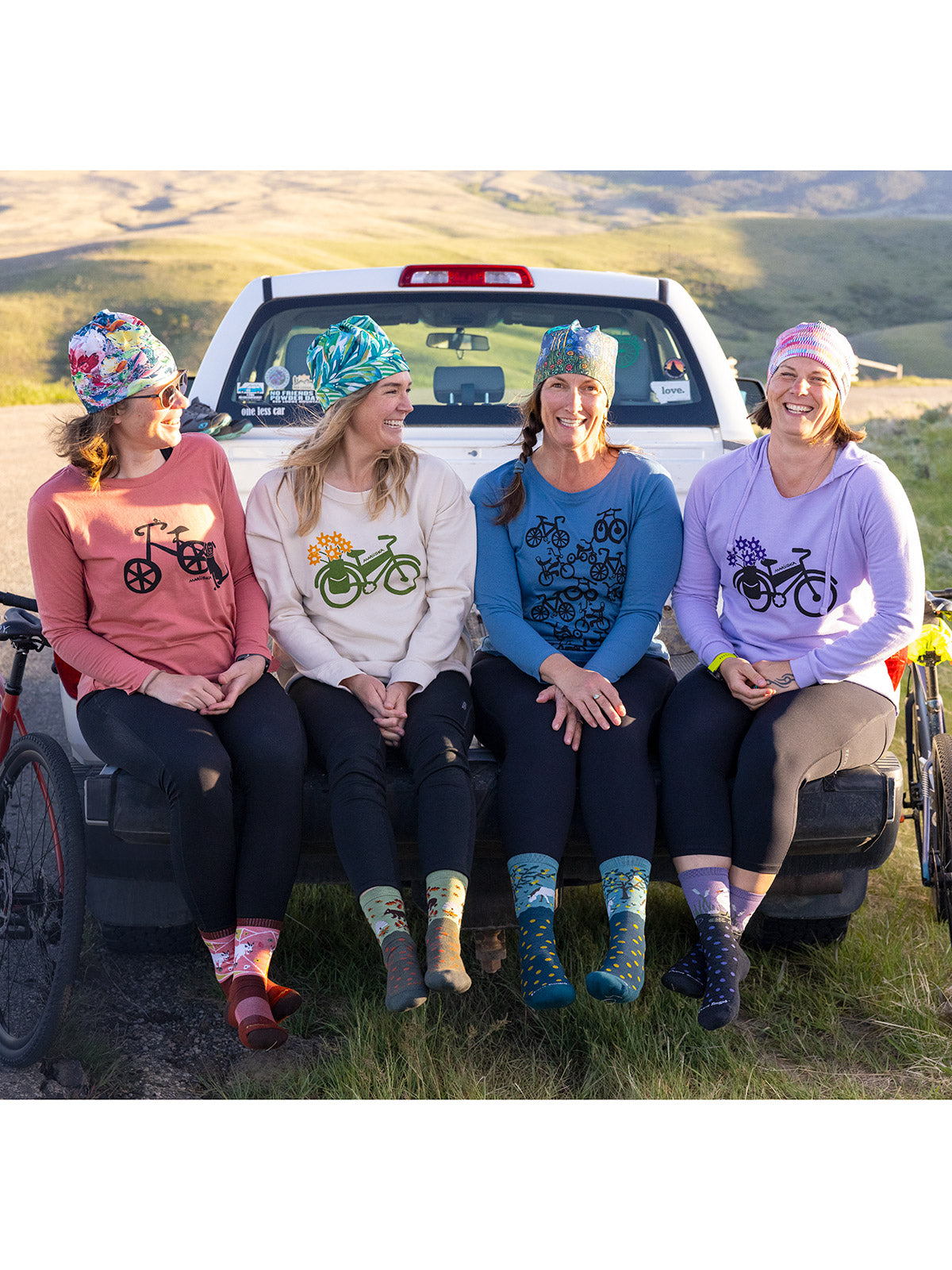 Darn Tough Wild Life Socks in color || Dark Teal