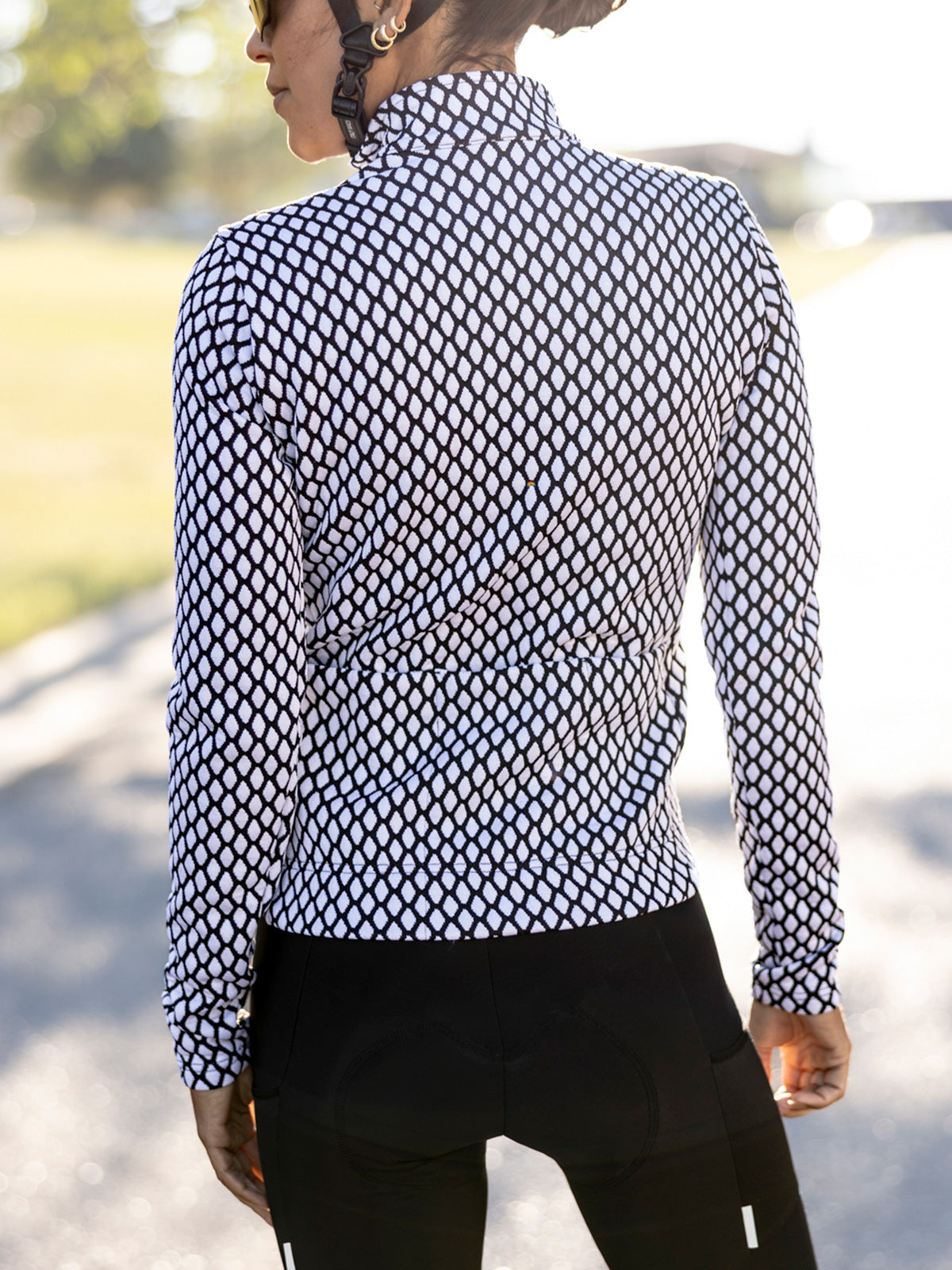 Castelli Ventra Thermal Bike Jersey in color || Black | White